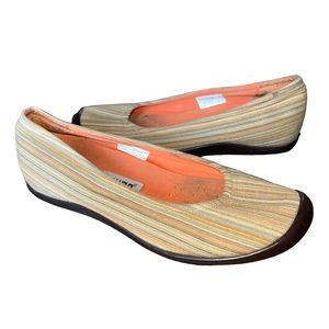 TSUBO Elath Brown Stripe Slip On Flats Comfort Shoes